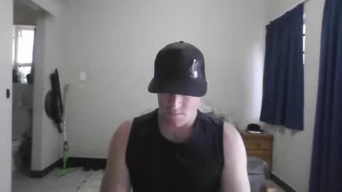 Snapshot of only_you754944 chatting on November 5, 5:07 am For me to know online show from November 5, 5:07 am