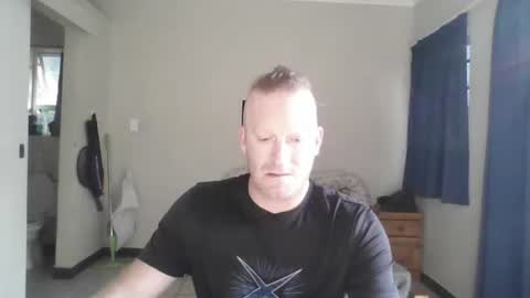 Snapshot of only_you754944 chatting on November 9, 4:33 am For me to know online show from November 9, 4:33 am