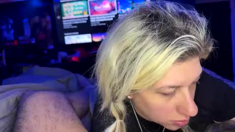 Onlyanda11 online show from January 18, 4:38 am