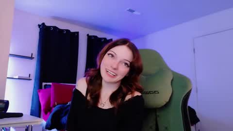 Audrey online show from May 22, 1:35 am