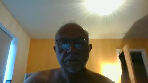 Snapshot of onlyfunwithyou chatting on January 1, 2:09 pm Onlyfunwithyou online show from January 1, 2:09 pm