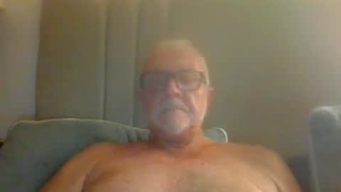 Snapshot of onlyfunwithyou chatting on December 14, 11:31 pm Onlyfunwithyou online show from December 14, 11:31 pm