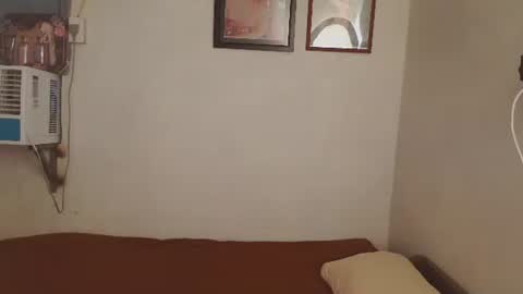 onlyjulia25 online show from October 24, 2:41 am