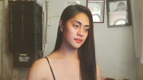 onlyjulia25 online show from November 25, 1:00 pm
