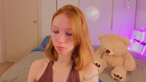 Lily online show from November 7, 11:43 am