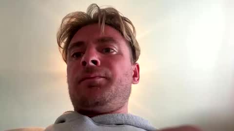 onlyloveyoutwice2016 online show from April 12, 2:00 pm