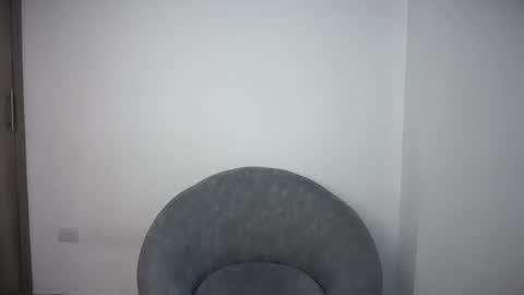 Snapshot of onlythem777 chatting on June 23, 10:08 pm PAREJA LATINA JOVEN MUY CACHONDOS online show from June 23, 10:08 pm