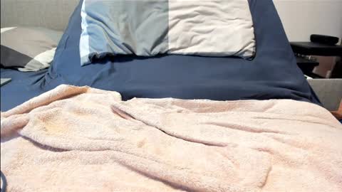 Snapshot of ontheedgel32 chatting on January 23, 6:14 pm ontheedgel32 online show from January 23, 6:14 pm