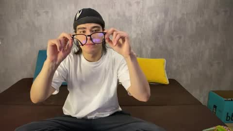 Snapshot of oofcblesssexx chatting on December 12, 10:45 am bless god online show from December 12, 10:45 am