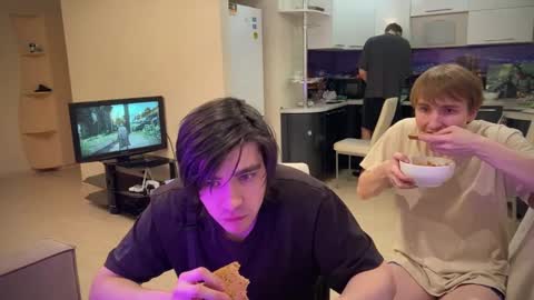 Snapshot of oofcblesssexx chatting on December 18, 11:08 pm bless god online show from December 18, 11:08 pm