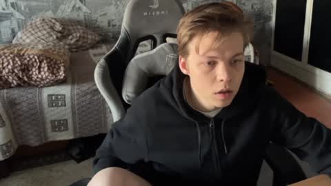 Snapshot of oofcblesssexx chatting on February 4, 1:48 pm bless god online show from February 4, 1:48 pm