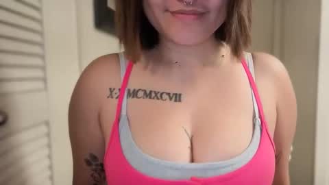 Miss Girly online show from March 14, 8:53 am