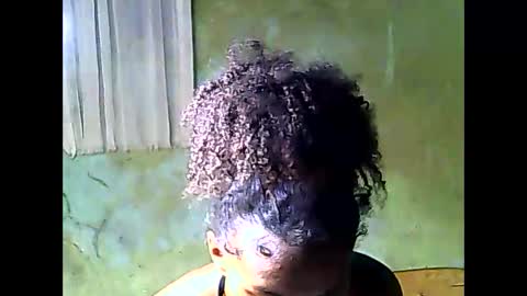 oolyette online show from December 2, 6:36 pm