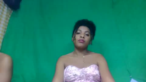 ooooranorosoa online show from May 31, 9:16 am