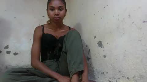 oooosoavizara online show from May 23, 6:45 pm