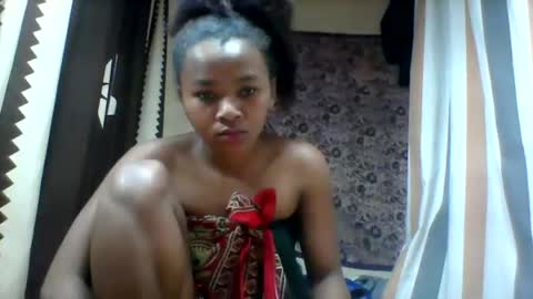 Snapshot of oooozafiette chatting on July 5, 7:26 am oooozafiette online show from July 5, 7:26 am