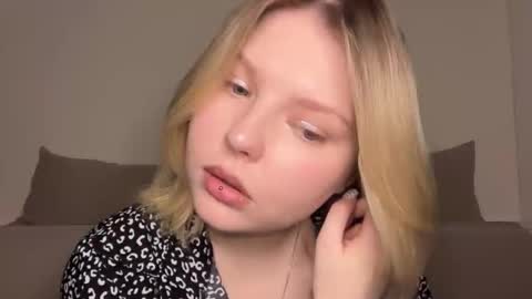 Ophelia online show from March 4, 6:58 pm