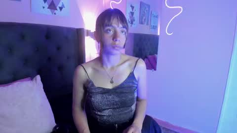 Snapshot of ophelune chatting on September 28, 3:56 am ophelune online show from September 28, 3:56 am