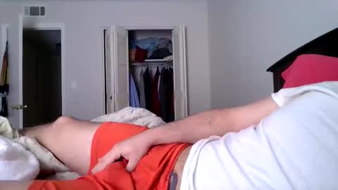 Snapshot of orange22boi chatting on March 15, 3:51 pm orange22boi online show from March 15, 3:51 pm