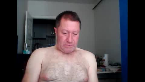 orhansakar12 online show from December 28, 7:44 am