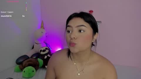 Miss Guzman  online show from November 15, 1:25 am