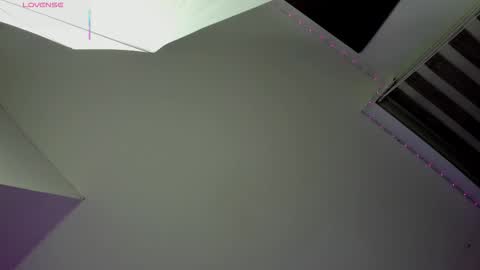 Miss Guzman  online show from December 22, 11:02 pm