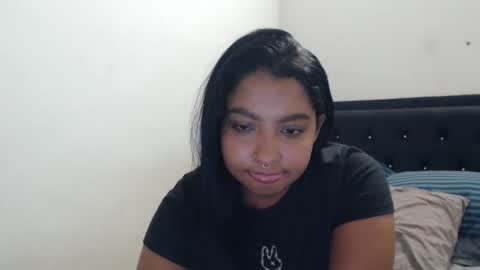 Snapshot of oriana_ston chatting on October 21, 2:01 am oriana_ston online show from October 21, 2:01 am