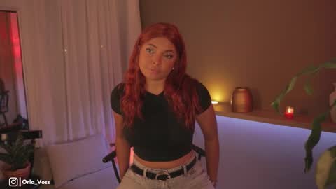 Snapshot of orla_voss chatting on December 2, 12:52 am Orla online show from December 2, 12:52 am