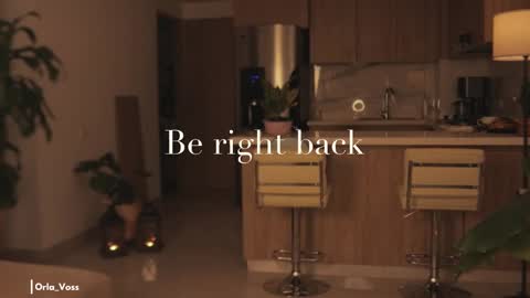 Snapshot of orla_voss chatting on February 8, 2:04 am Orla online show from February 8, 2:04 am