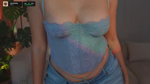 Snapshot of orla_voss chatting on February 16, 1:02 am Orla online show from February 16, 1:02 am