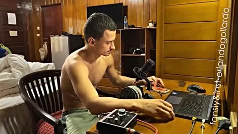 Fansly and Instagram -  online show from November 21, 9:41 am