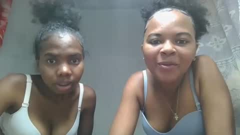 ornellahhh online show from October 7, 8:17 pm