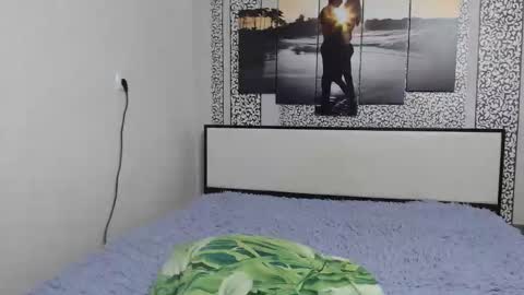 Snapshot of oscar_bell chatting on September 13, 9:47 pm Oscar online show from September 13, 9:47 pm