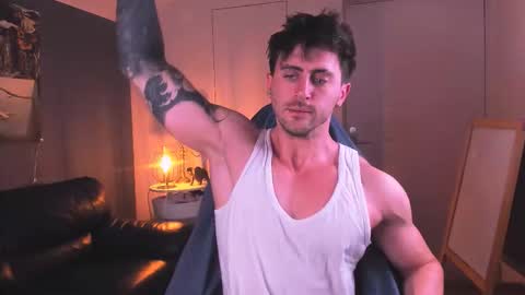 Snapshot of oscar_miller_ chatting on September 12, 9:26 pm Oscar online show from September 12, 9:26 pm