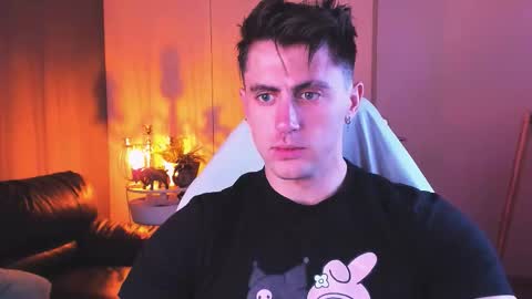 Snapshot of oscar_miller_ chatting on October 6, 9:23 pm Oscar online show from October 6, 9:23 pm