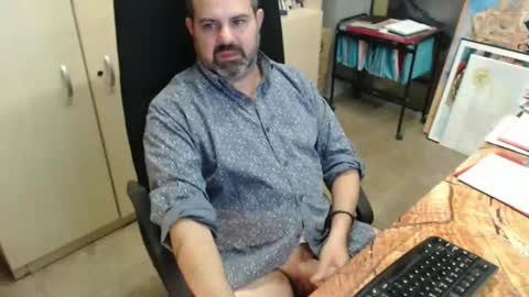 Snapshot of oscar_msng chatting on December 19, 5:50 pm Oscar online show from December 19, 5:50 pm