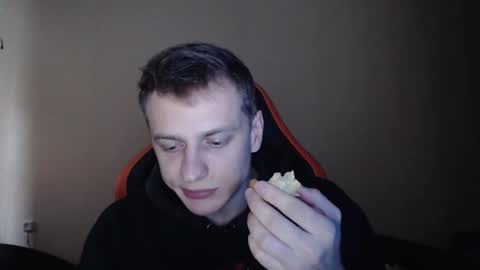 Snapshot of oscar_sssky chatting on September 20, 9:54 am Oscar online show from September 20, 9:54 am