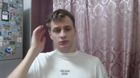 Snapshot of oscar_sssky chatting on December 17, 9:21 pm Oscar online show from December 17, 9:21 pm