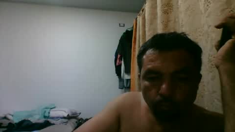 Snapshot of oscarjhe3512 chatting on November 16, 2:39 am oscarjhe3512 online show from November 16, 2:39 am
