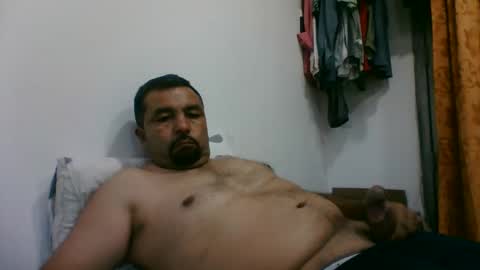 Snapshot of oscarjhe3512 chatting on January 9, 1:30 am oscarjhe3512 online show from January 9, 1:30 am