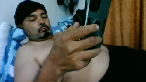 Snapshot of oscarjhe3512 chatting on June 14, 2:24 am oscarjhe3512 online show from June 14, 2:24 am