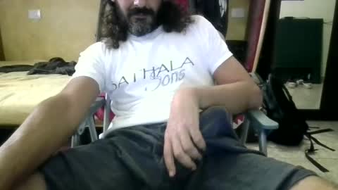Snapshot of oshaka chatting on June 18, 4:11 pm HappyGrower online show from June 18, 4:11 pm