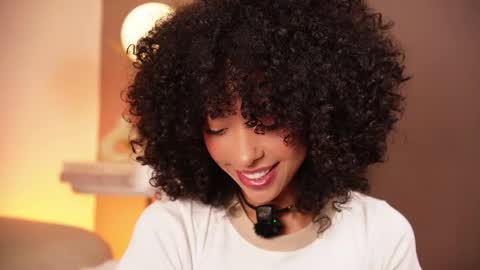 Snapshot of oshun_25 chatting on June 6, 10:14 pm Oshun online show from June 6, 10:14 pm