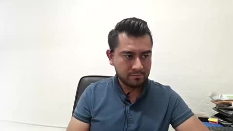 Snapshot of oskregal chatting on April 30, 8:37 pm oskregal online show from April 30, 8:37 pm