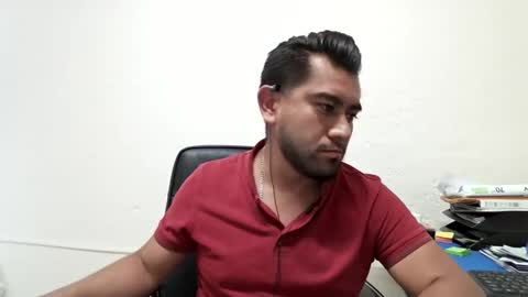 Snapshot of oskregal chatting on May 6, 7:30 pm oskregal online show from May 6, 7:30 pm