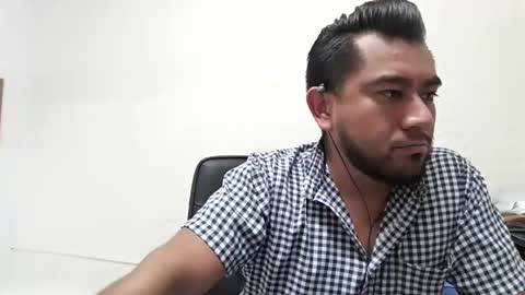 Snapshot of oskregal chatting on May 11, 4:48 pm oskregal online show from May 11, 4:48 pm