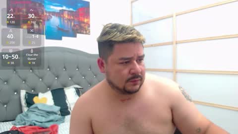 Snapshot of oso_gael chatting on September 13, 5:46 pm Bear Gael online show from September 13, 5:46 pm