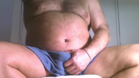 Snapshot of osolicencioso chatting on February 19, 3:06 am Oso Licencioso online show from February 19, 3:06 am