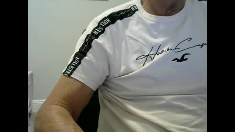 Ossi online show from February 9, 8:13 pm