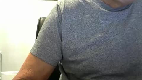 Ossi online show from October 15, 9:59 pm